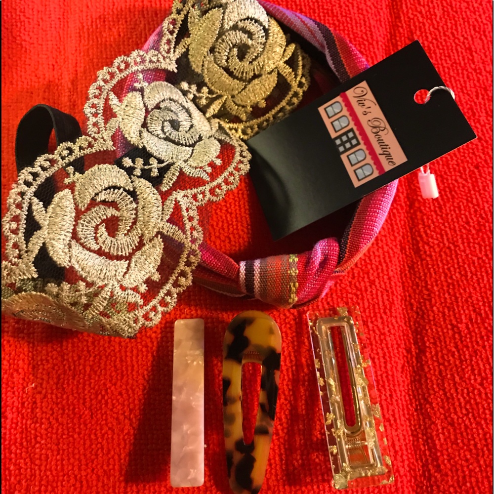 3/$20 Hair Accessory Bundle